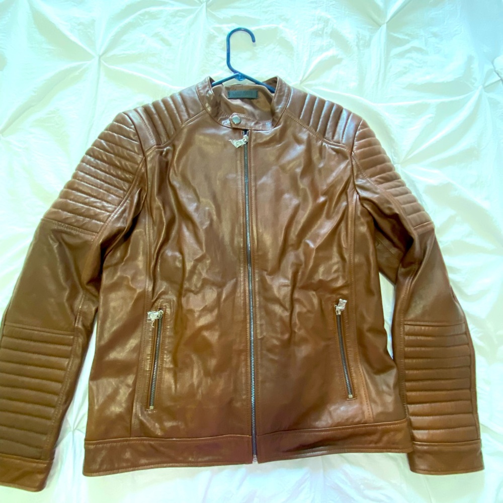 Gain Mori Brand New Men Brown Leather jacket. Perfect for the winter.